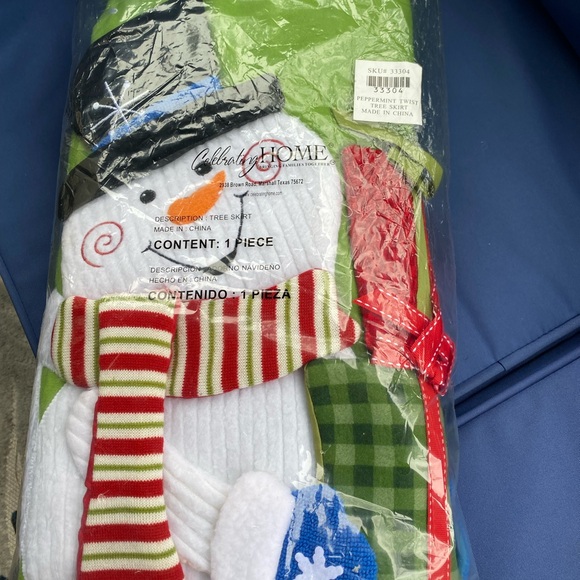 Christmas Tree Skirt - Picture 6 of 6